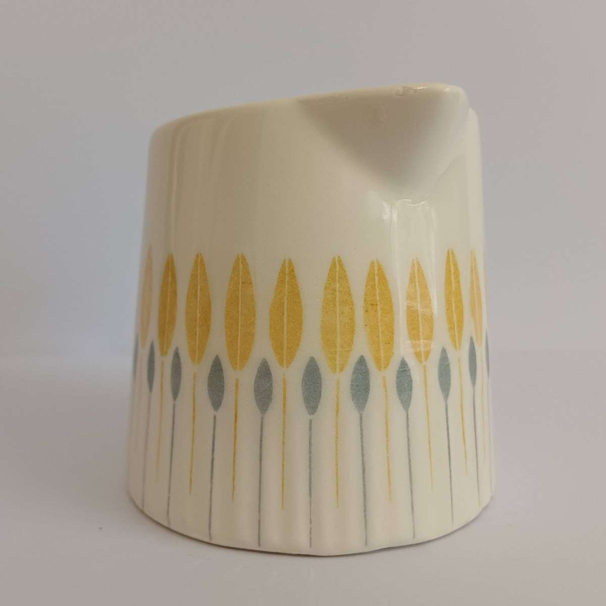 Retro Ceramic Coffee pot (hidden chip) with Lid, Sugar Bowl, Creamer.