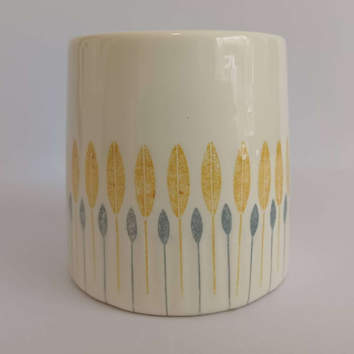 Retro Ceramic Coffee pot (hidden chip) with Lid, Sugar Bowl, Creamer.