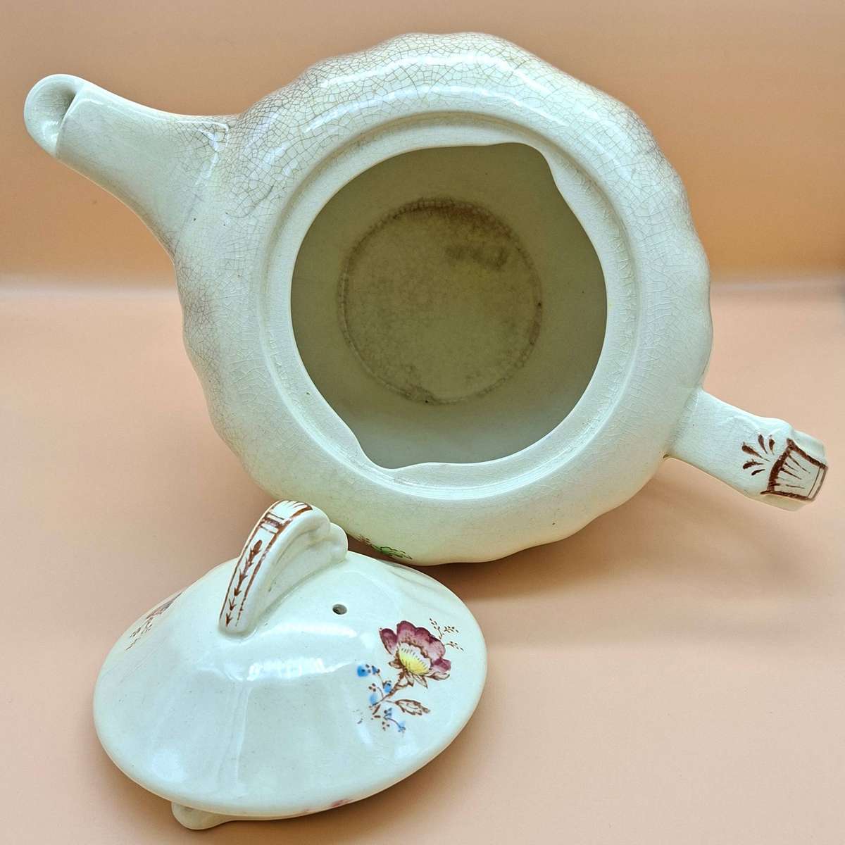 ANTIQUE J&G MEAKIN GAINSBOROUGH TEAPOT - PILGRIM PATTERN