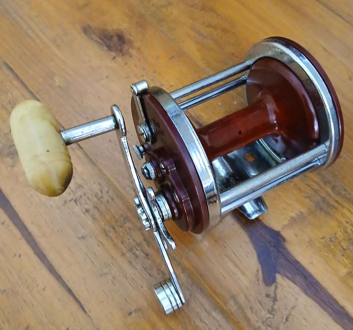 Vintage Penn Jigmaster Model 500 Fishing Reel