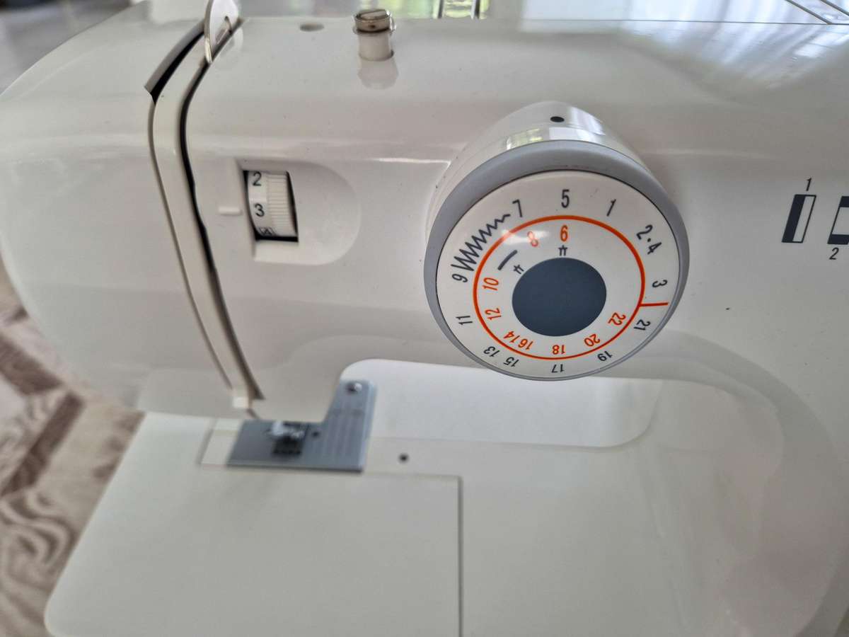 Empisal Expressions Sewing Machine