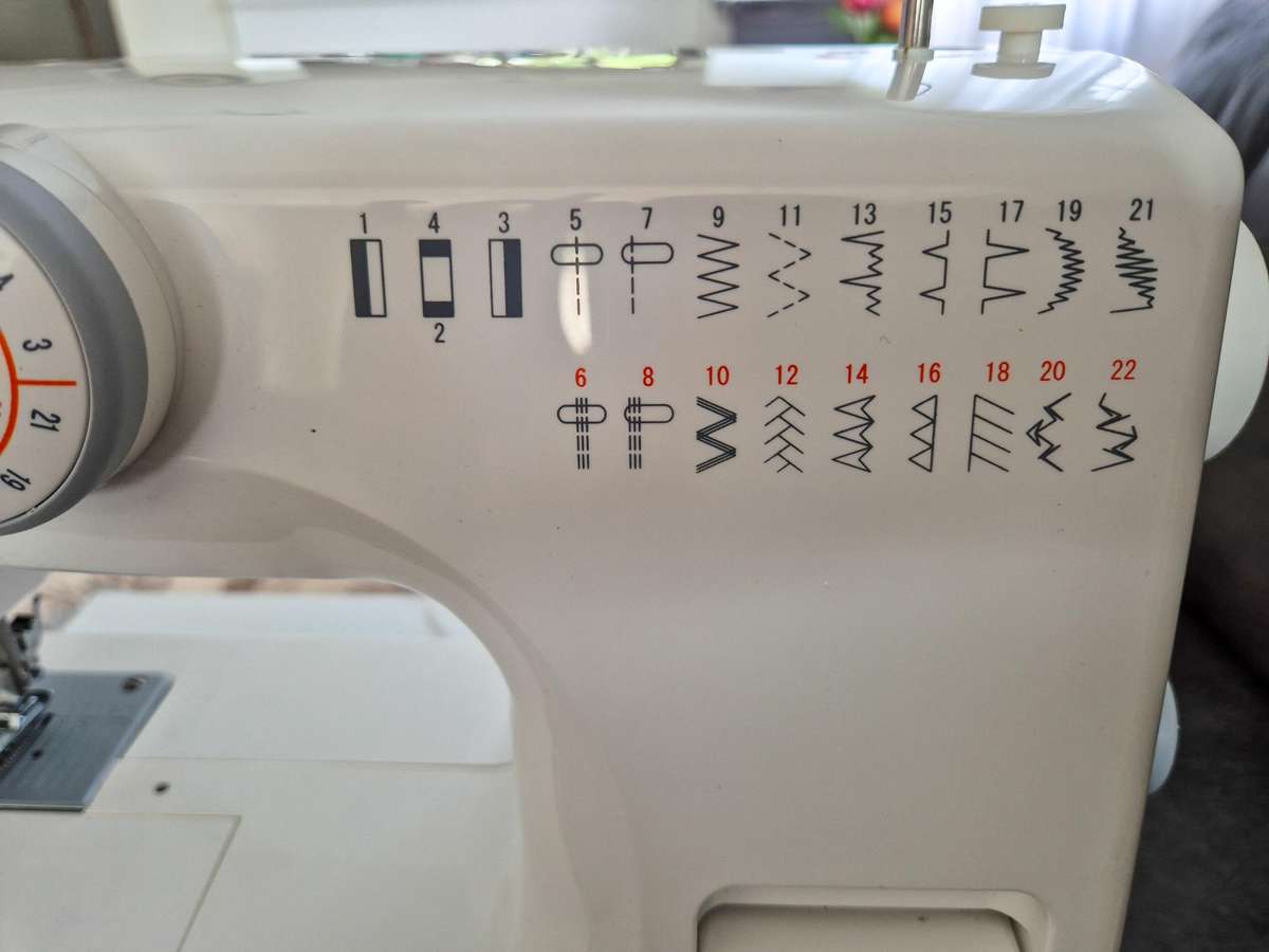 Empisal Expressions Sewing Machine