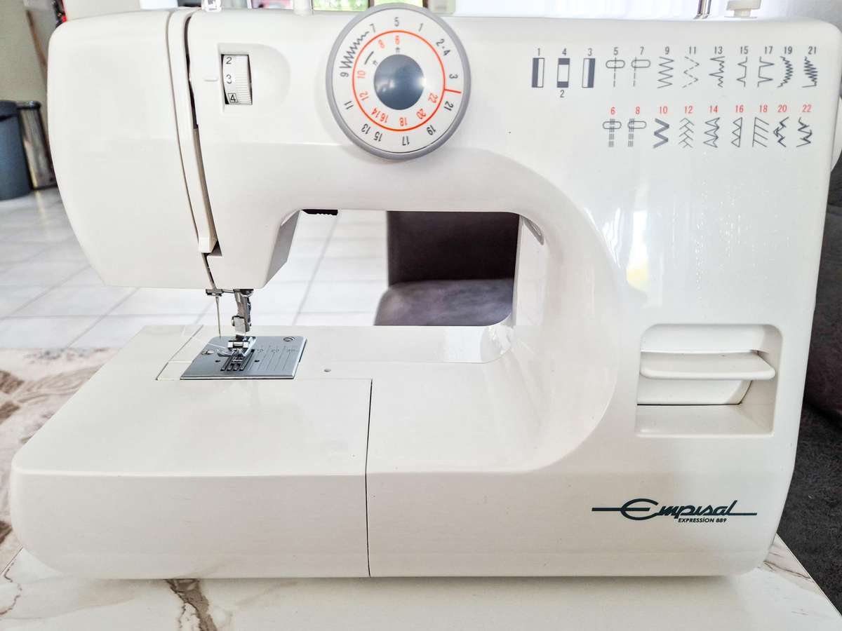 Empisal Expressions Sewing Machine