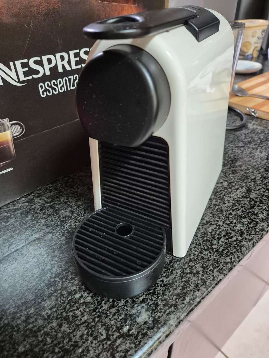 Nespresso Essenza Mini Coffee Machine