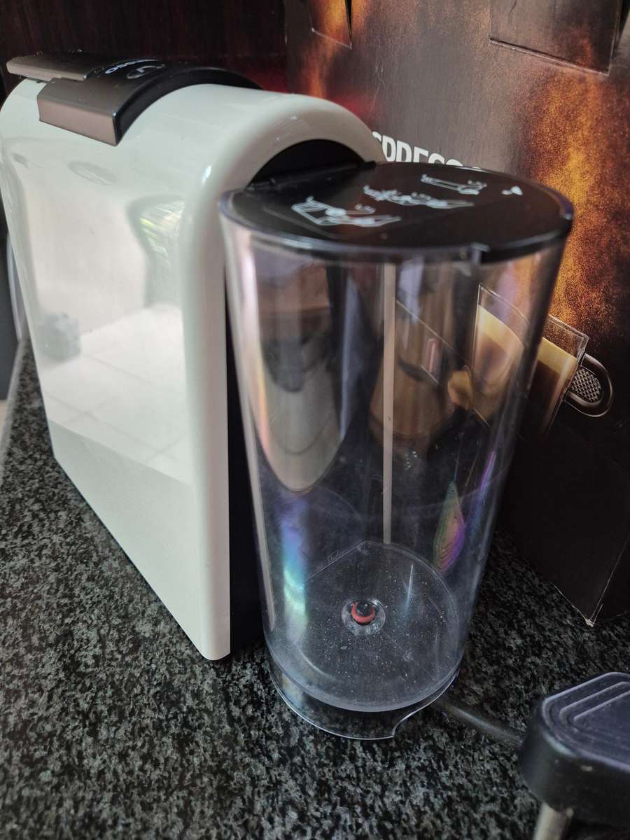 Nespresso Essenza Mini Coffee Machine