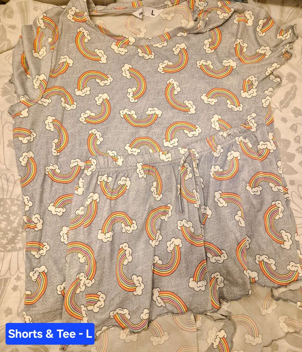 Woman's Pyjama Sets (x7)