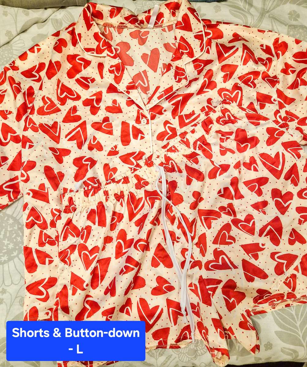 Woman's Pyjama Sets (x7)