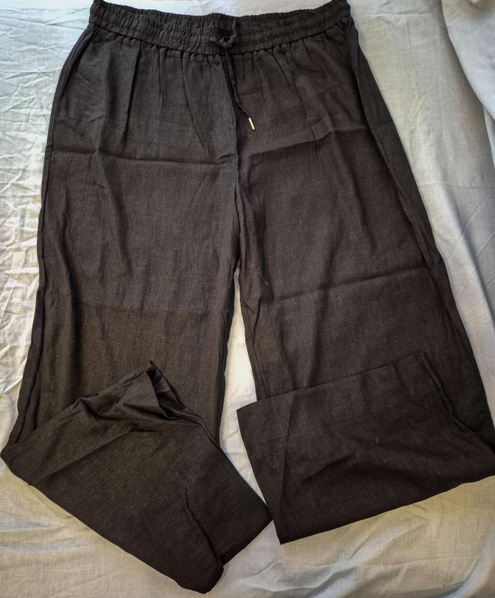 Woman's Sports Clothing Sets (x4)