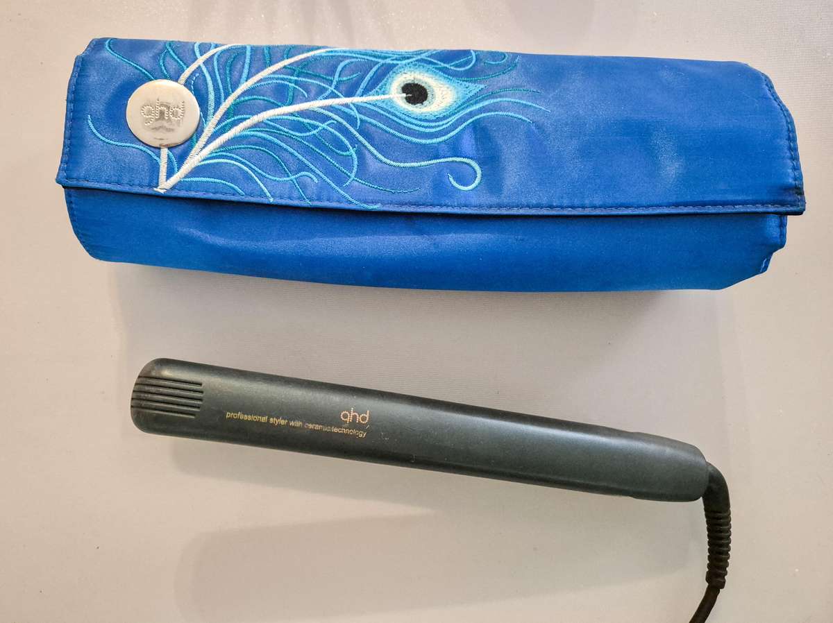 GHD HAIR IRON