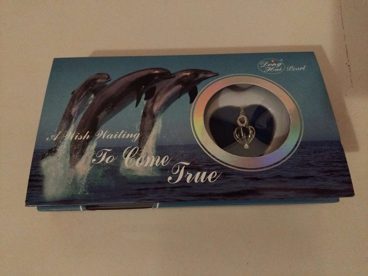 Pearl Oyster Gift Set (from Dubai)