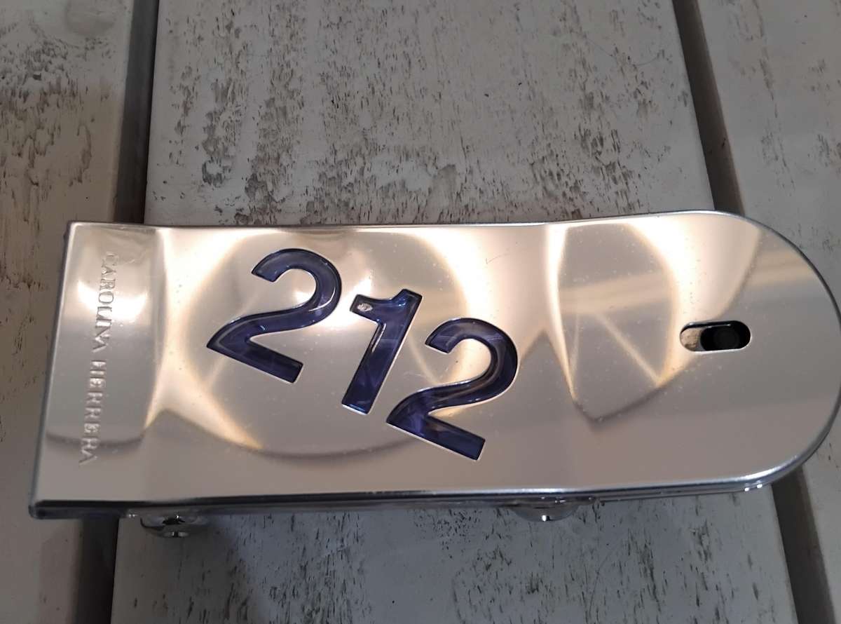 Carolina Herrera 212 Perfume 50ml