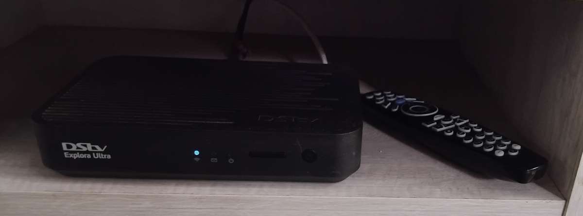 DSTV EXPLORA ULTRA DECODER