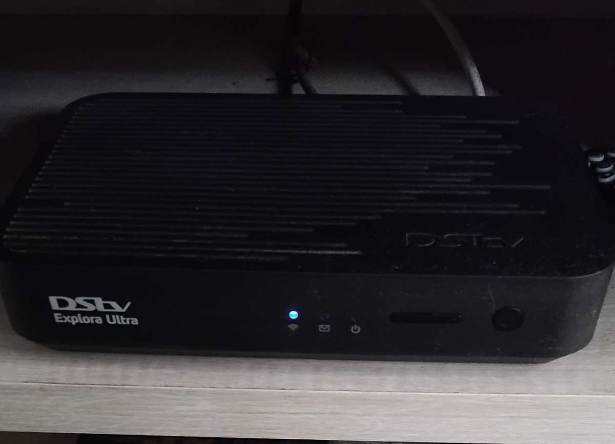 DSTV EXPLORA ULTRA DECODER