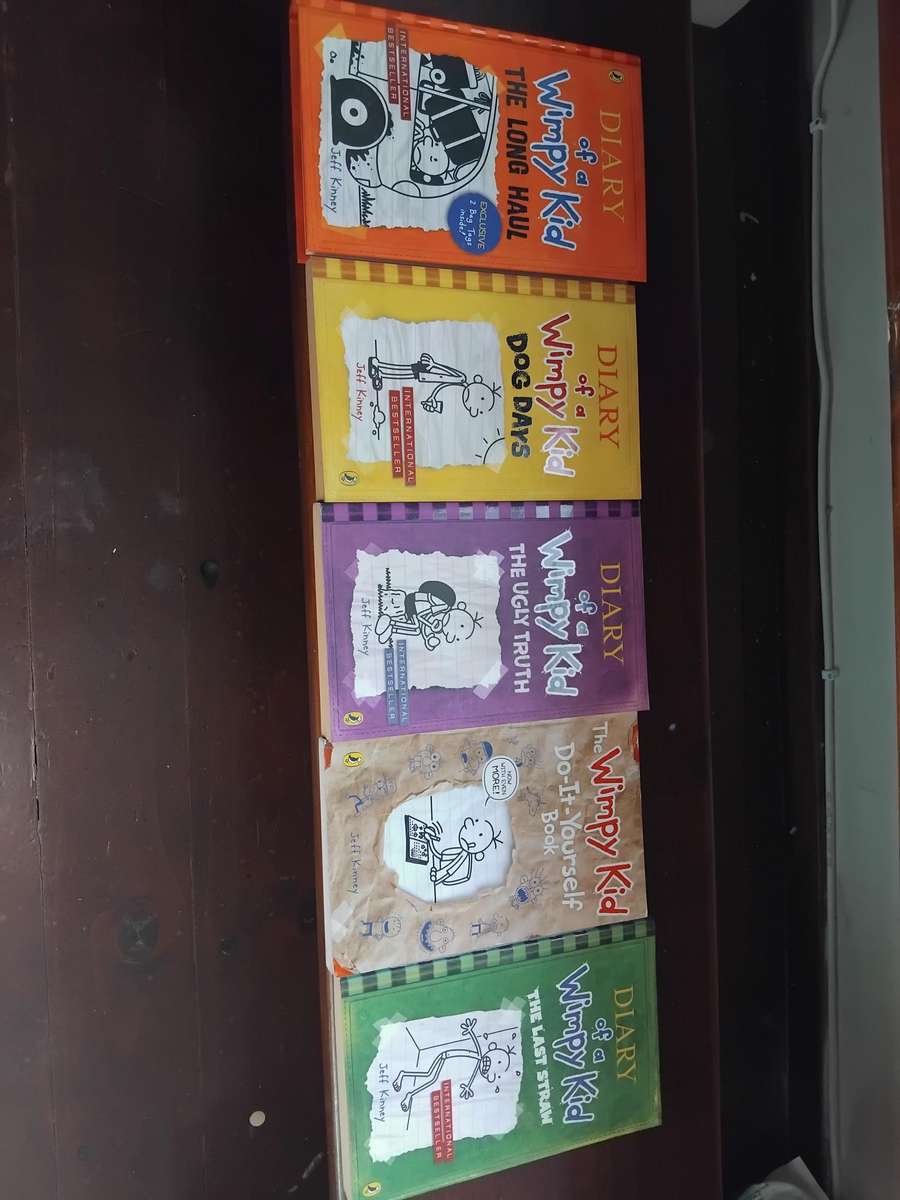 Diary of a Wimpy Kid (5 Book Collection)