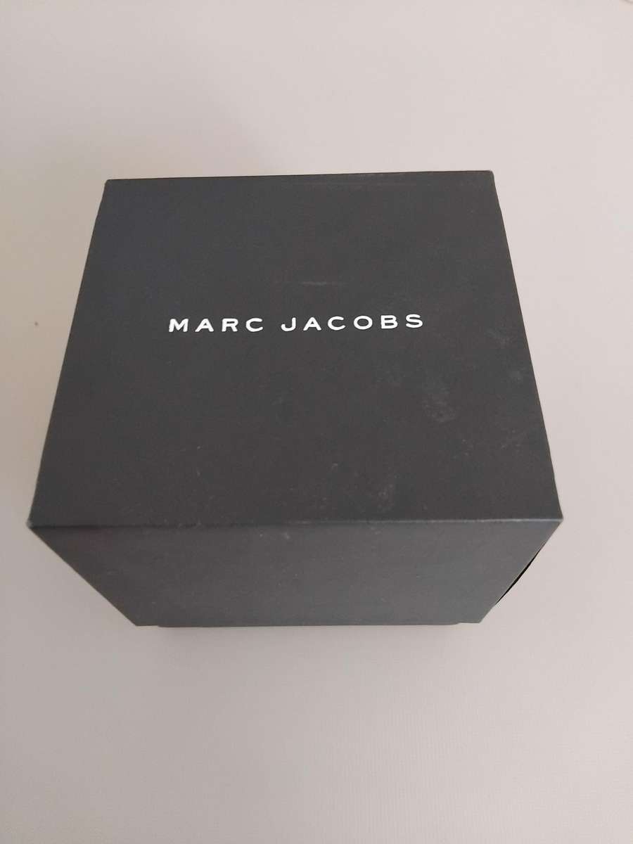 Marc Jacobs Ladies Designer Bracelet Watch