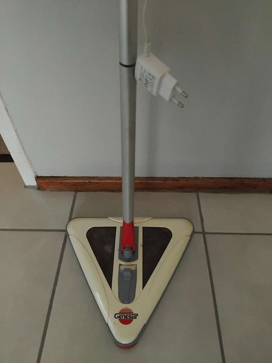 Genesis Cordless Tri-Sweeper