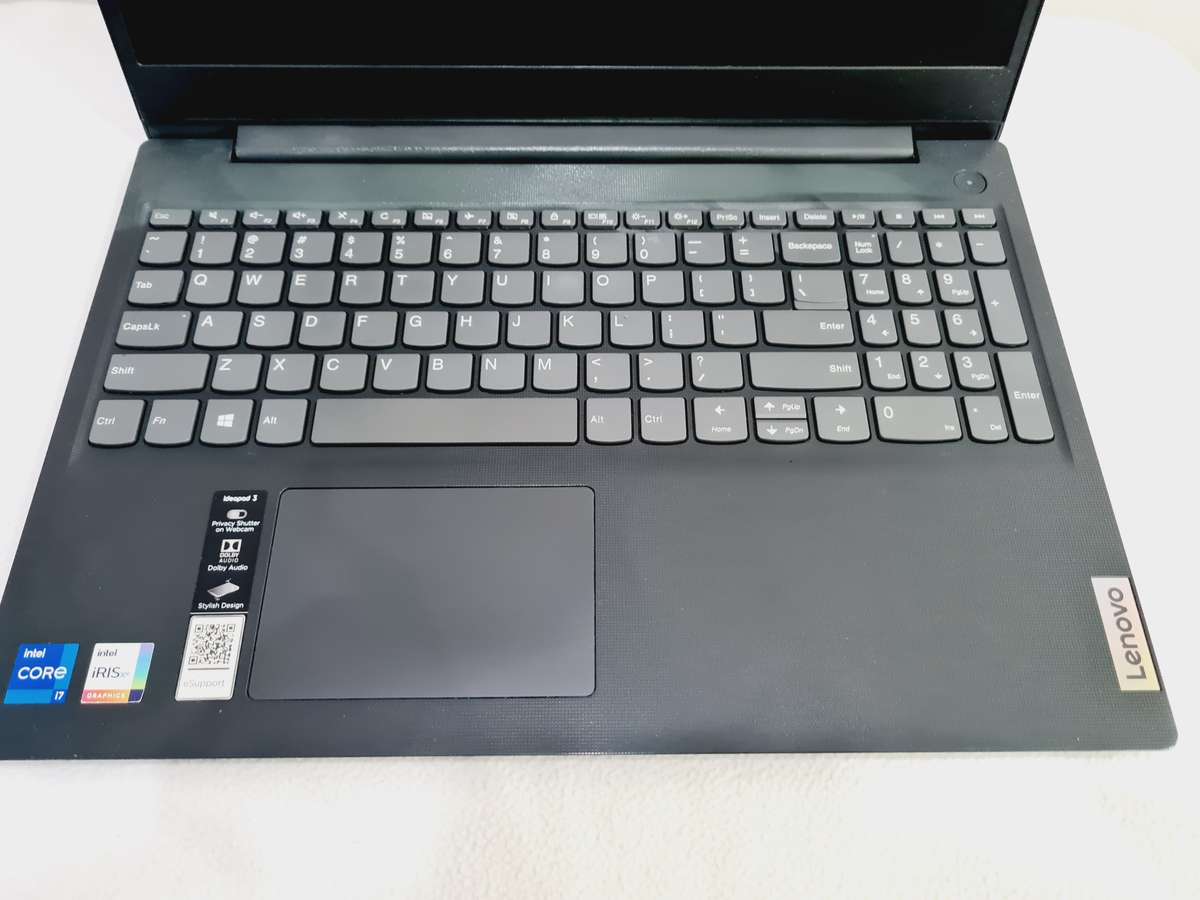 LENOVO IDEAPAD 3 11th GEN i7, 8GB RAM, 256GB SSD