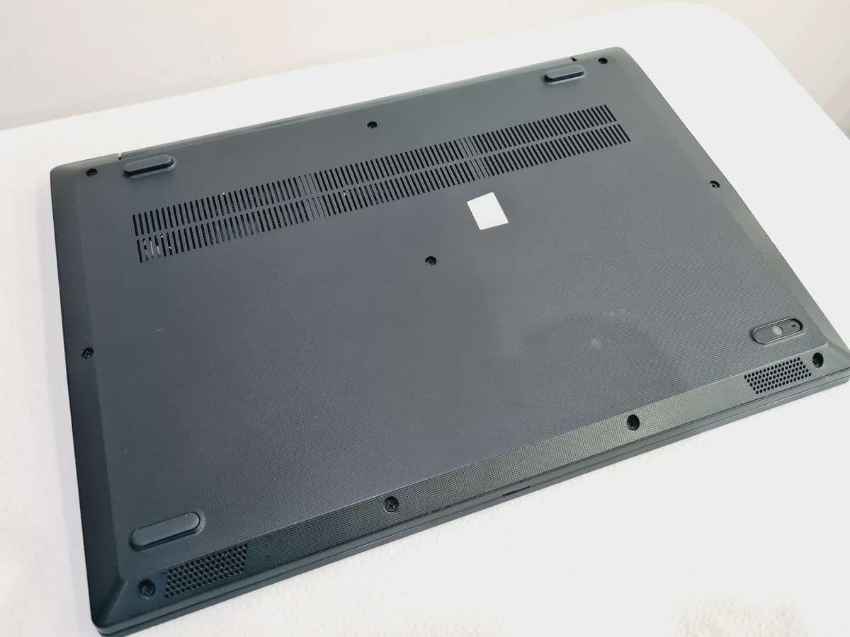 LENOVO IDEAPAD 3 11th GEN i7, 8GB RAM, 256GB SSD