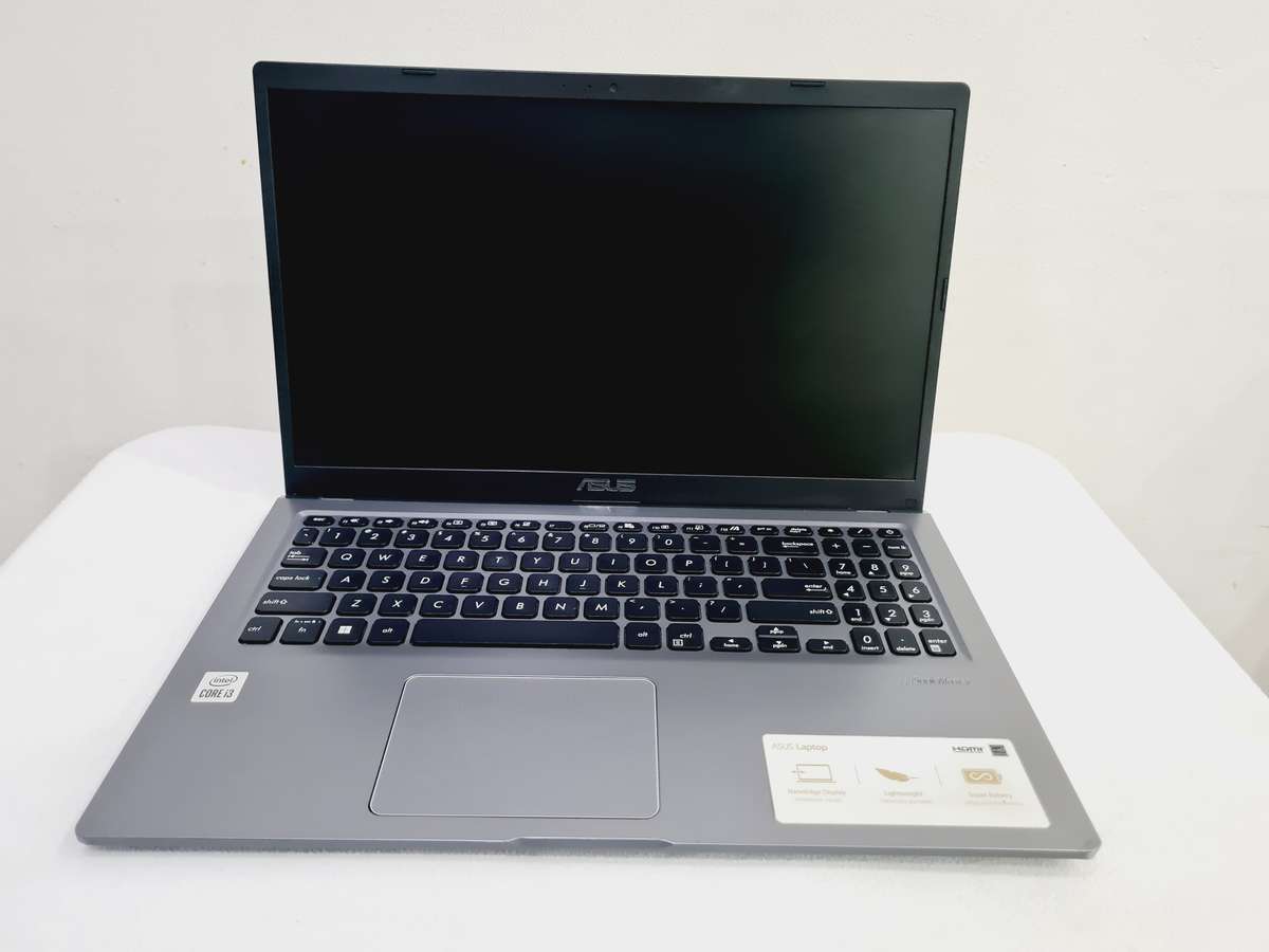 2022 Asus VivoBook - i3 10th gen + 8gb + 256gb ssd