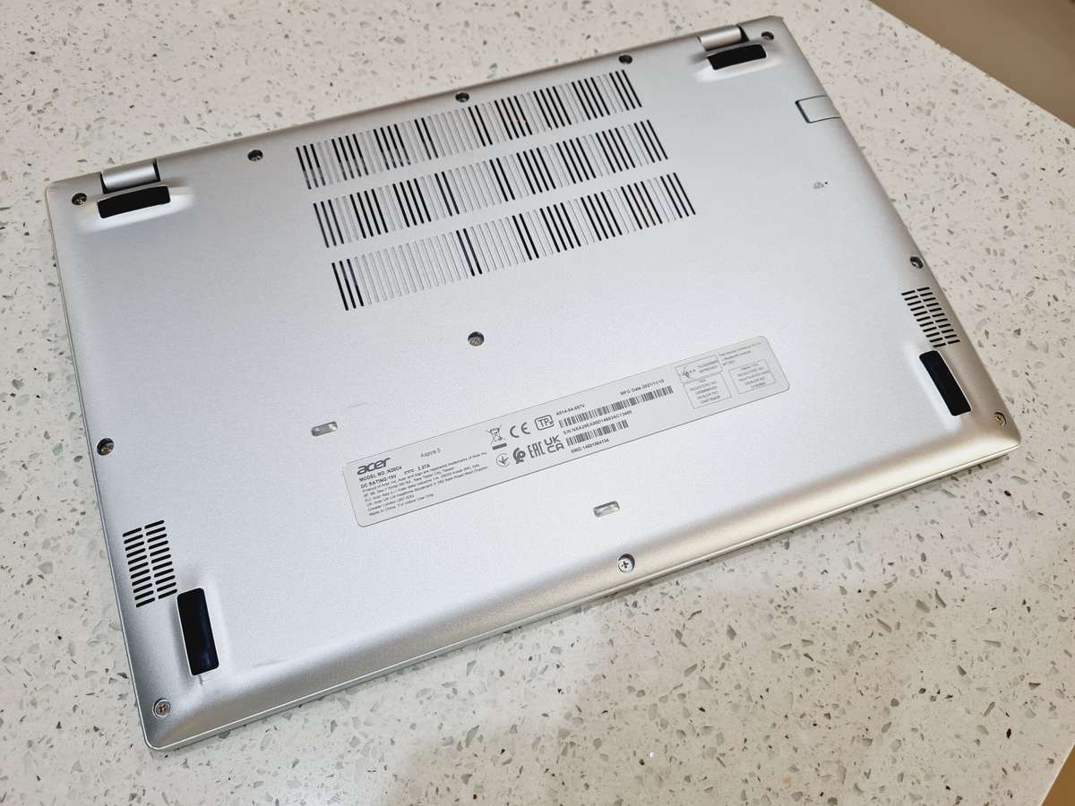 Acer Aspire 5 - i5 11th + 8gb + 256gb