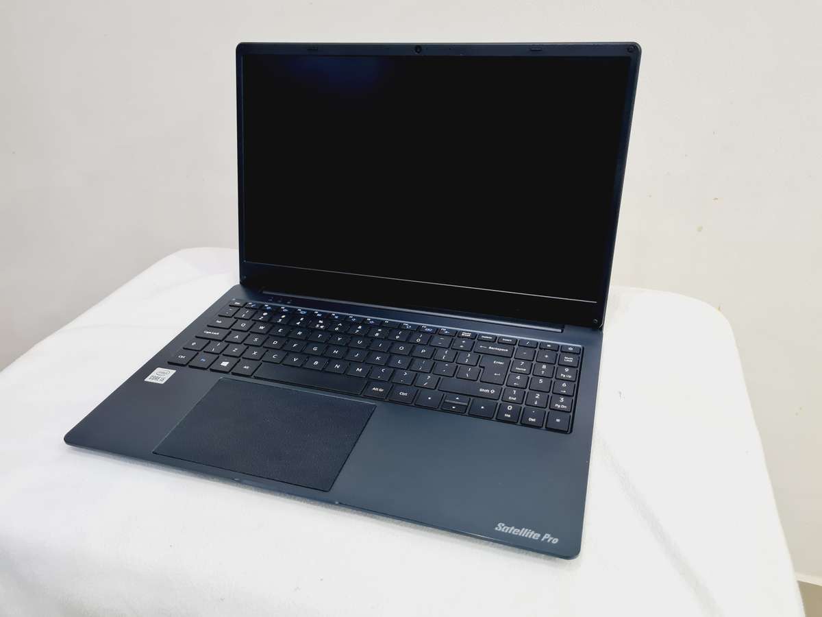 Laptop - i5 10th Gen + 8gb ram + 256gb ssd