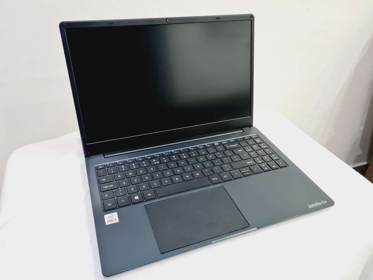 Laptop - i5 10th Gen + 8gb ram + 256gb ssd