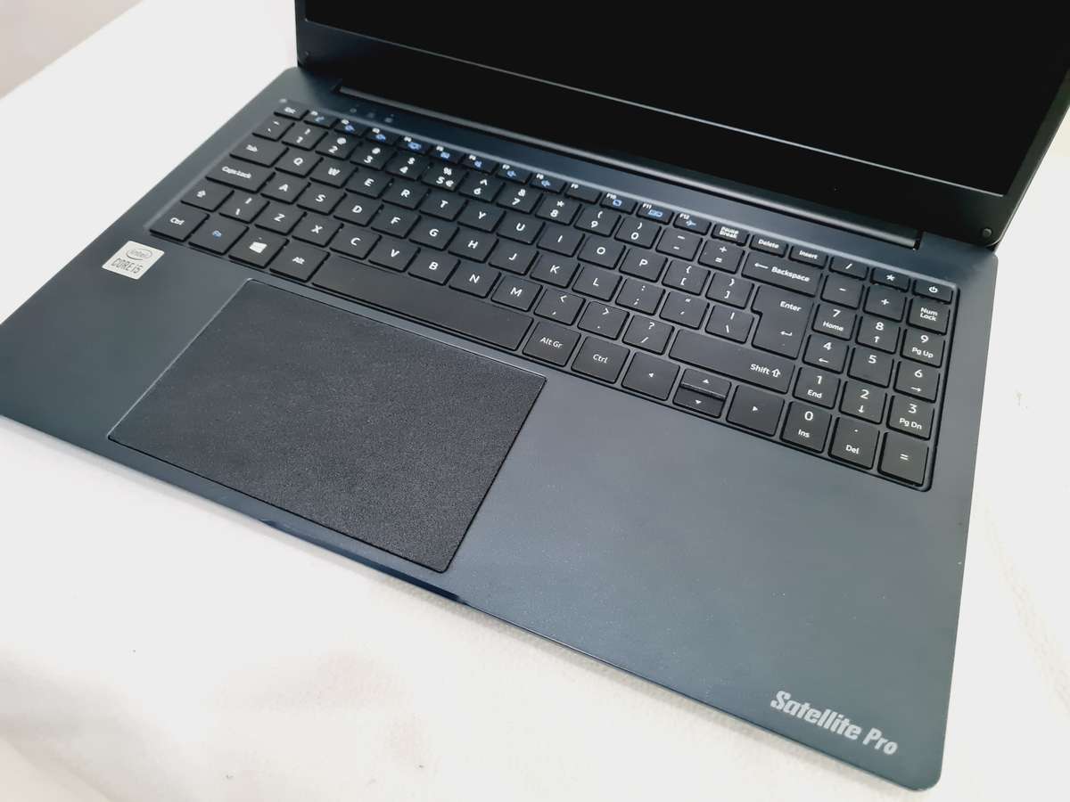 Laptop - i5 10th Gen + 8gb ram + 256gb ssd