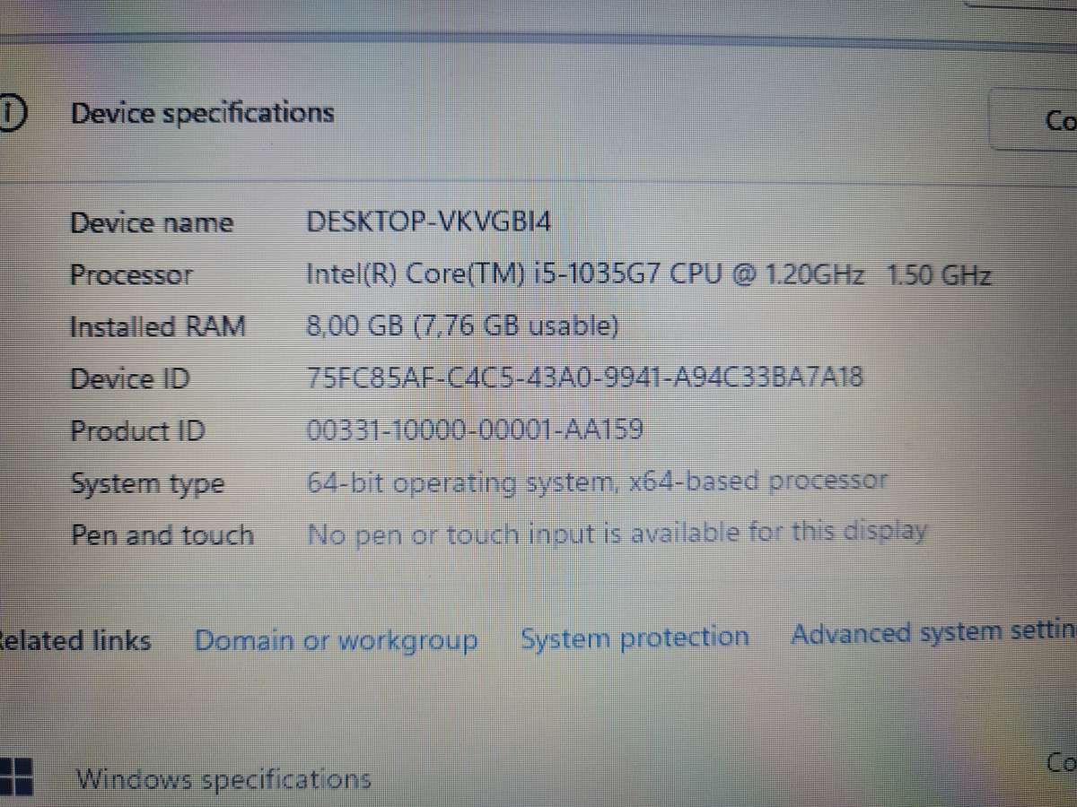 Like New- i5 10th gen - 8gb - 256gb ssd