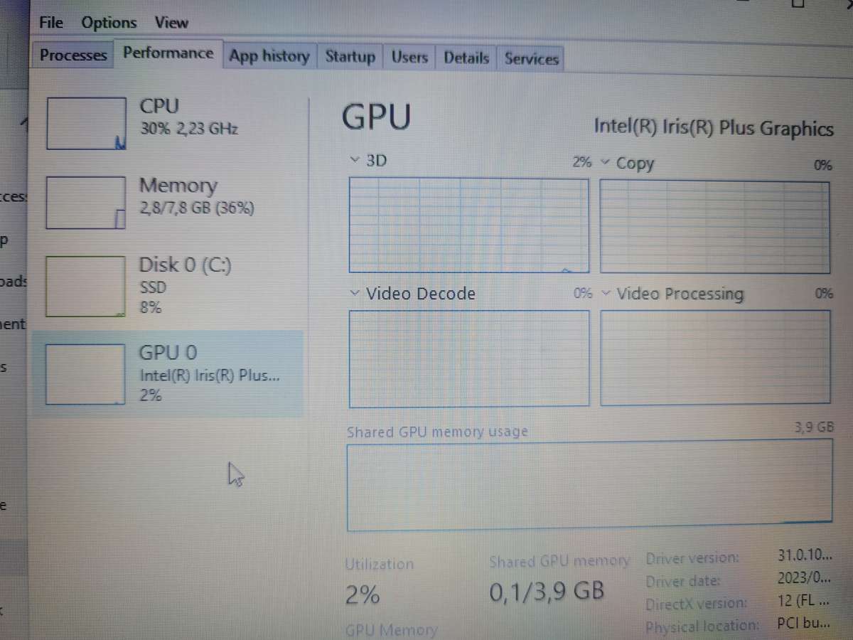 Like New- i5 10th gen - 8gb - 256gb ssd