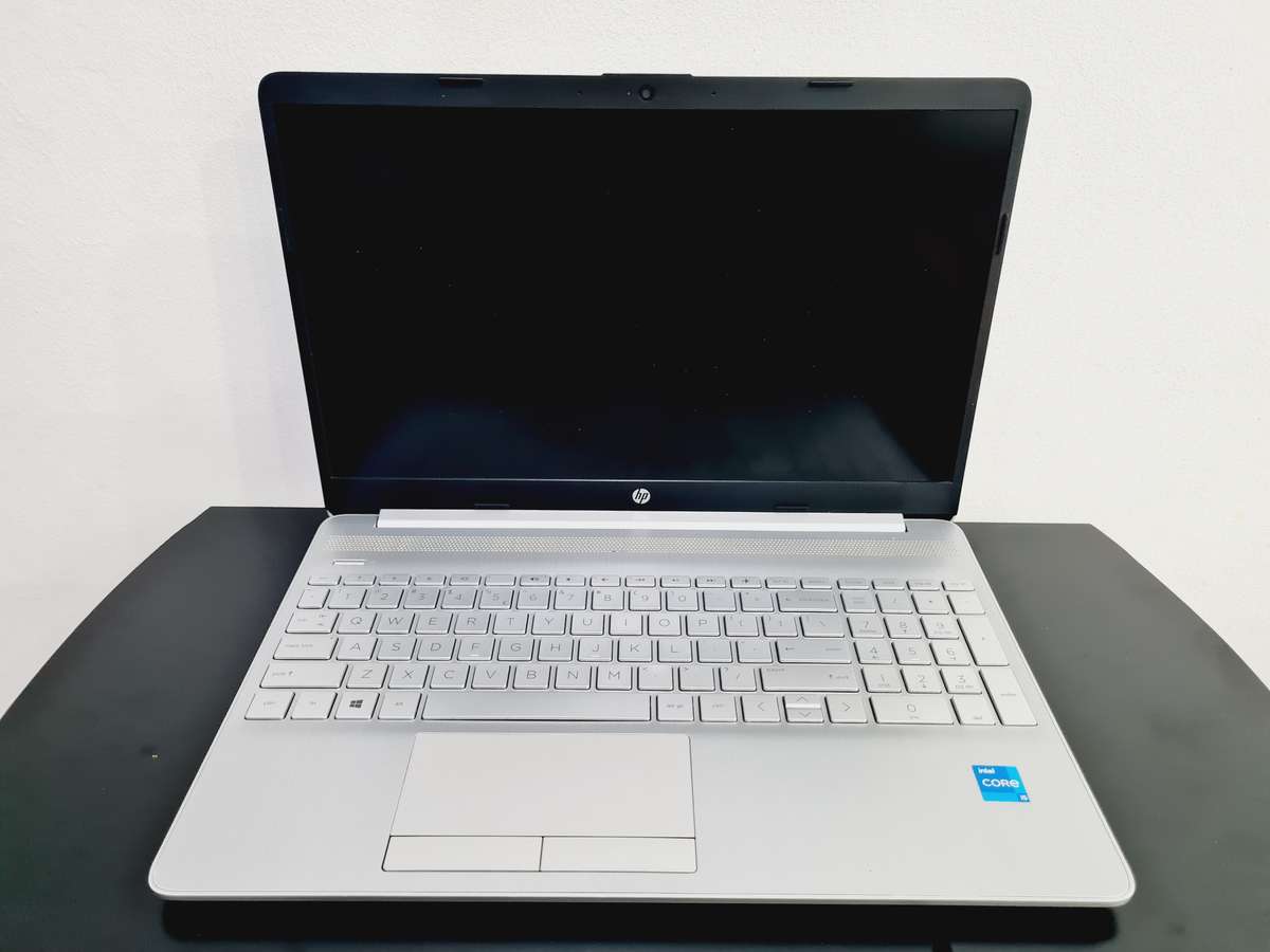 HP 15 - i5 11th gen - 8gb ram - 256gb nVme and 1tb hdd