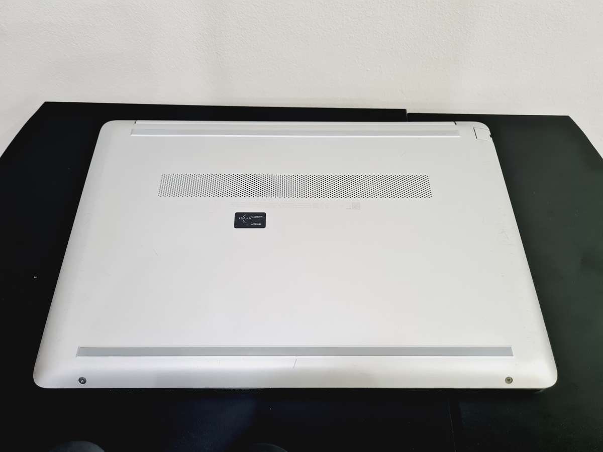 HP 15 - i5 11th gen - 8gb ram - 256gb nVme and 1tb hdd