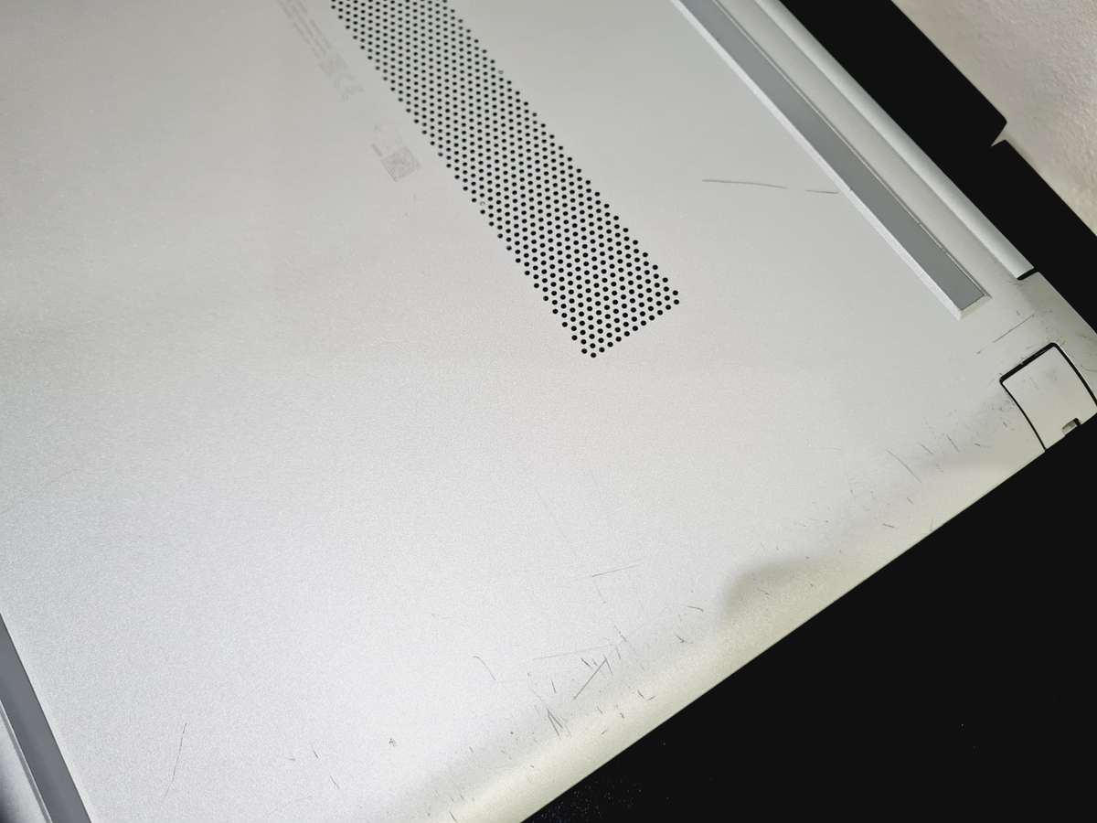 HP 15 - i5 11th gen - 8gb ram - 256gb nVme and 1tb hdd