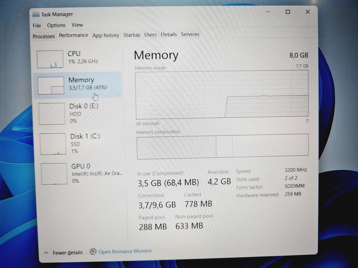 HP 15 - i5 11th gen - 8gb ram - 256gb nVme and 1tb hdd