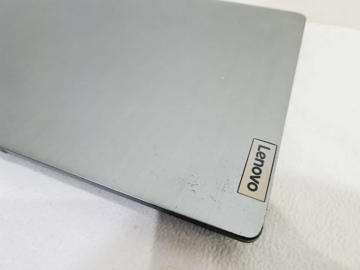 Lenovo Ideapad 3 - i7 11th gen - 8gb ram - 512gb ssd