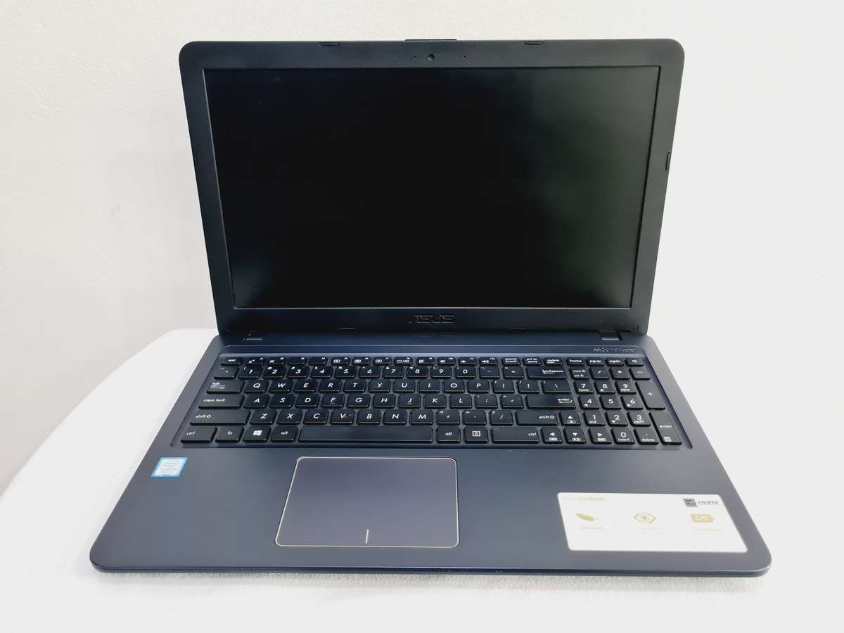 2021 Asus Vivobook - Core i5 - 8gb - 256gb ssd