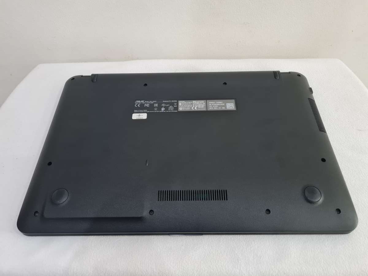 2021 Asus Vivobook - Core i5 - 8gb - 256gb ssd