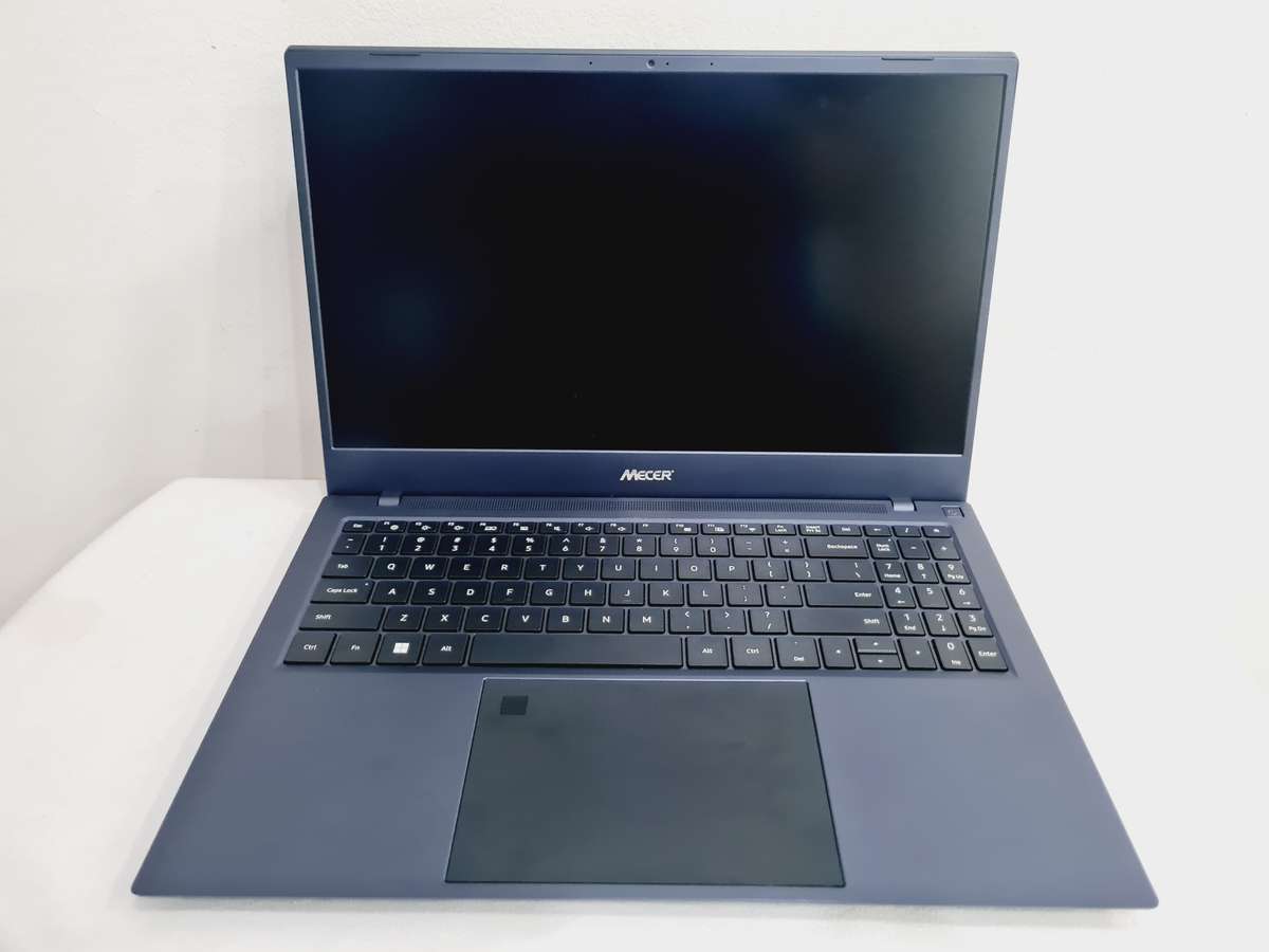Laptop - i7 12th gen - 8gb - 512gb nVme