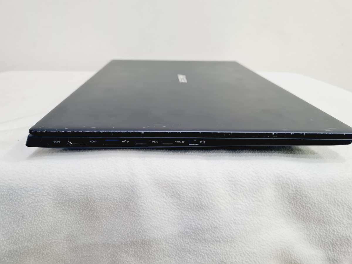 Laptop - i7 12th gen - 8gb - 512gb nVme