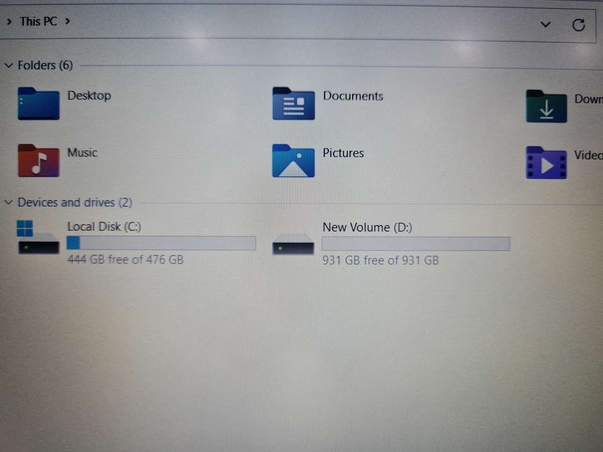 HP 15 - i7 11th gen - 8gb ram - 512gb nVme + 1tb hdd