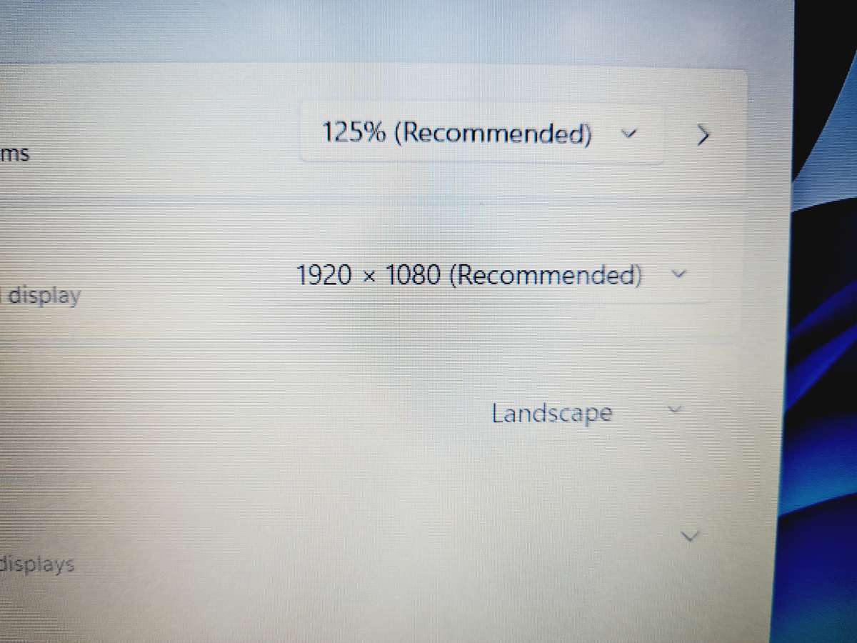 HP 15 - i7 11th gen - 8gb ram - 512gb nVme + 1tb hdd