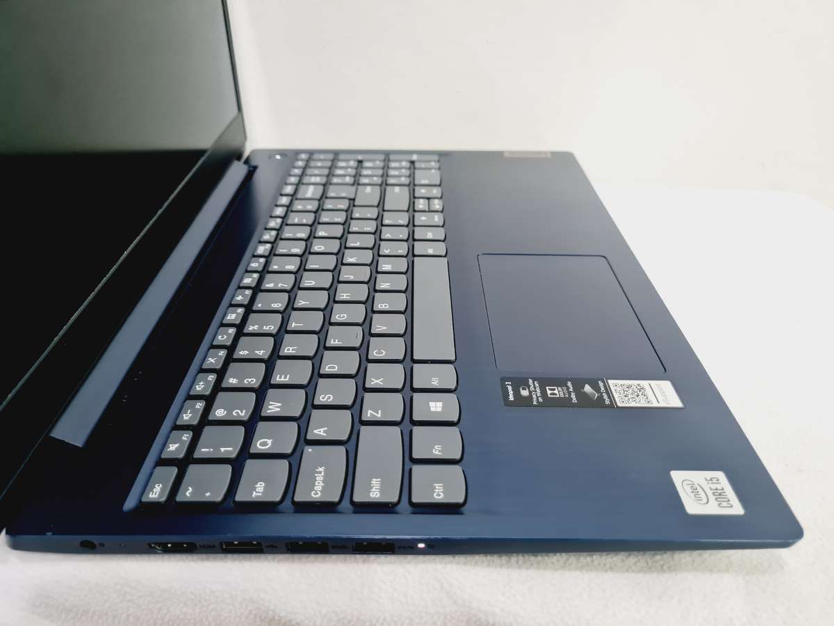 Good spec Lenovo Ideapad 3 - i5 10th gen - 12gb ram - 512gb ssd