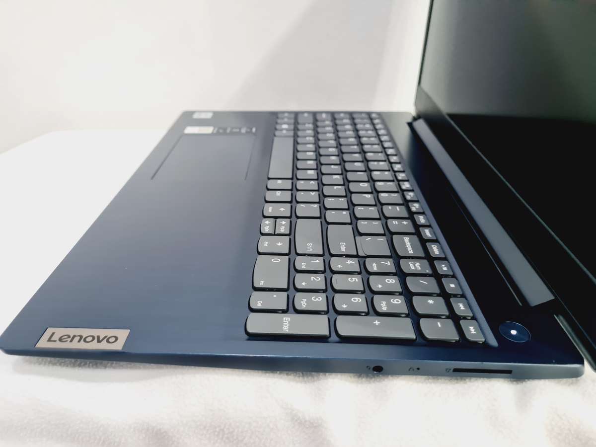 Good spec Lenovo Ideapad 3 - i5 10th gen - 12gb ram - 512gb ssd