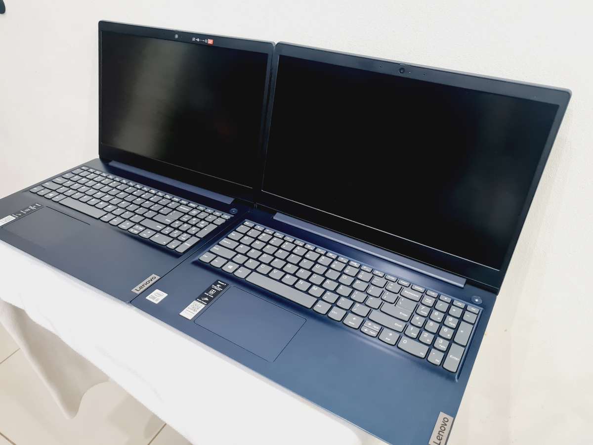 Lenovo Ideapad 3 - i5 10th gen - 12gb ram - 512gb ssd