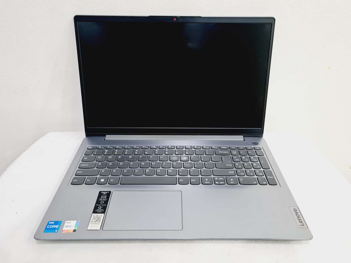 Lenovo Ideapad 3 - i5 11th gen - 8gb ram - 512gb ssd