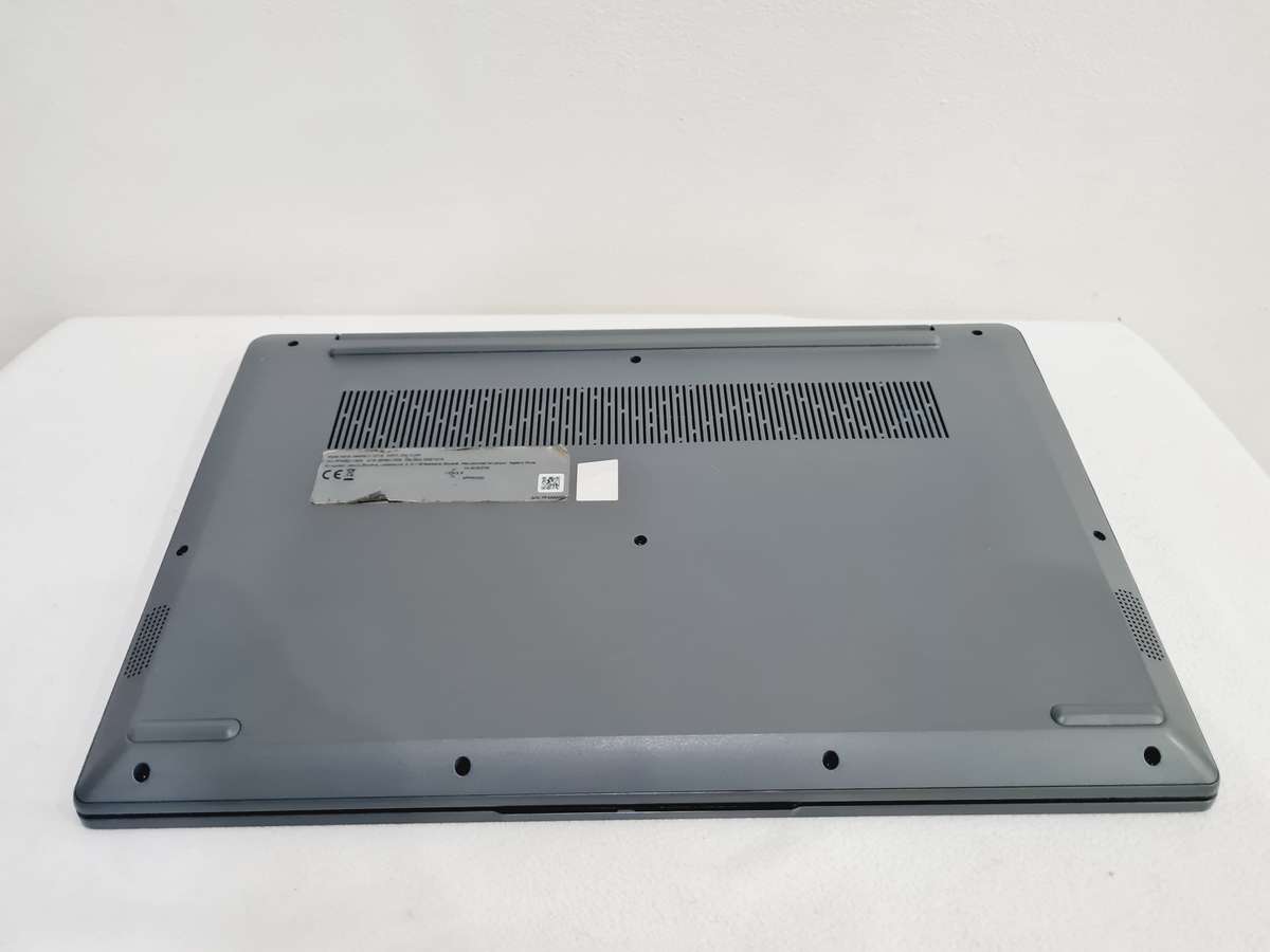 Lenovo Ideapad 3 - i5 11th gen - 8gb ram - 512gb ssd