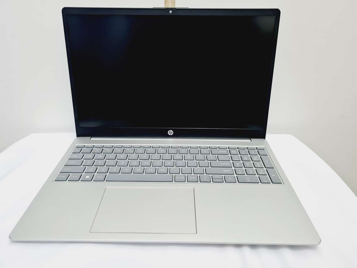 HP 15 - Ryzen 5 - 16gb ram - 512gb ssd