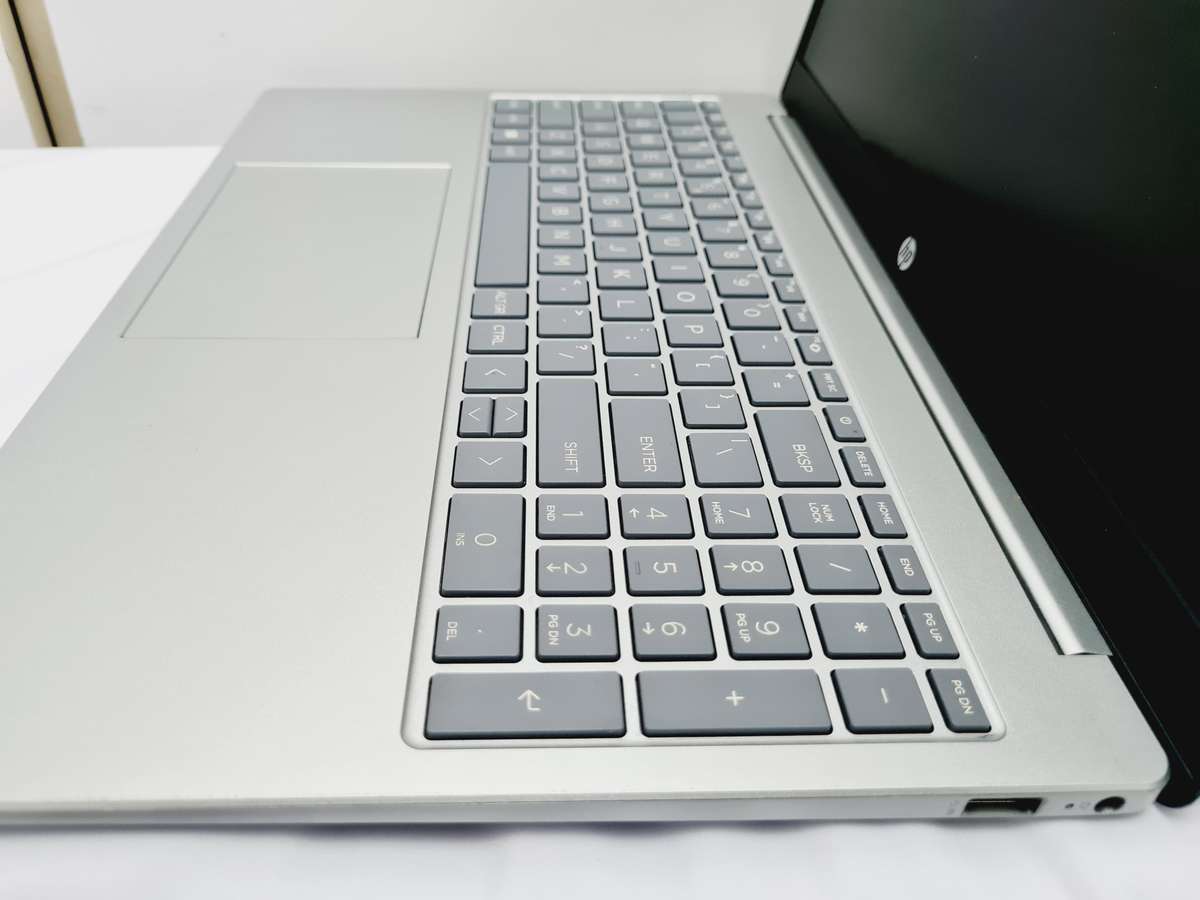 HP 15 - Ryzen 5 - 16gb ram - 512gb ssd