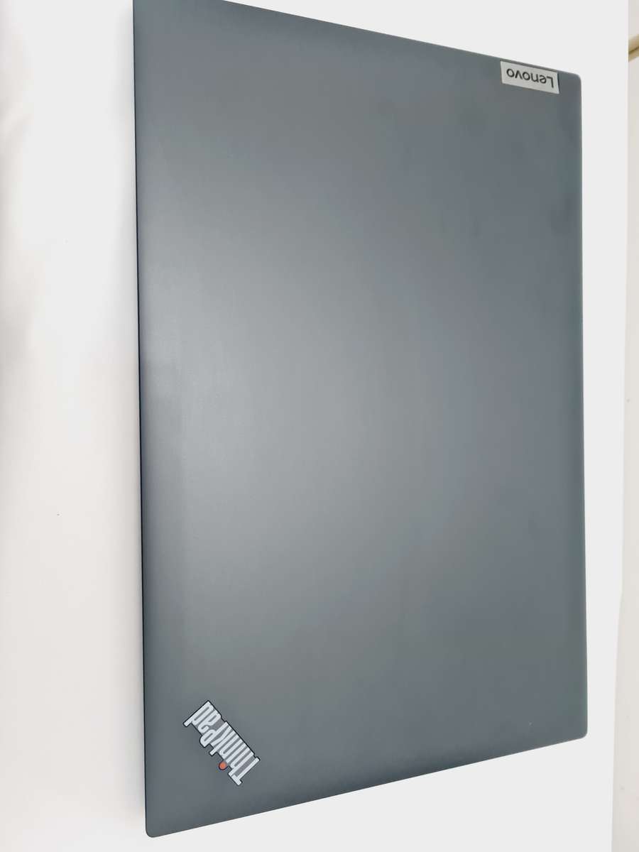 2023 ThinkPad - i5 13th gen - 8gb - 512gb