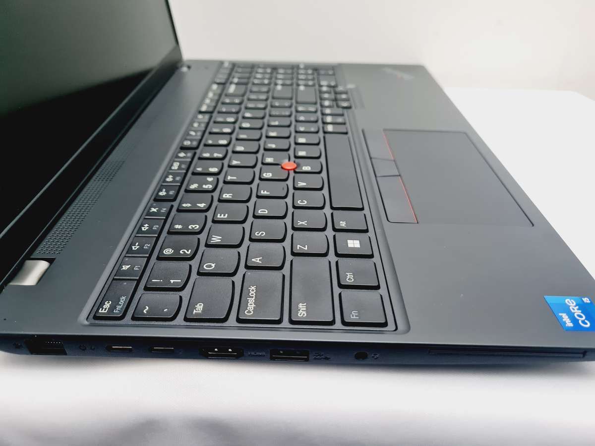 2023 ThinkPad - i5 13th gen - 8gb - 512gb