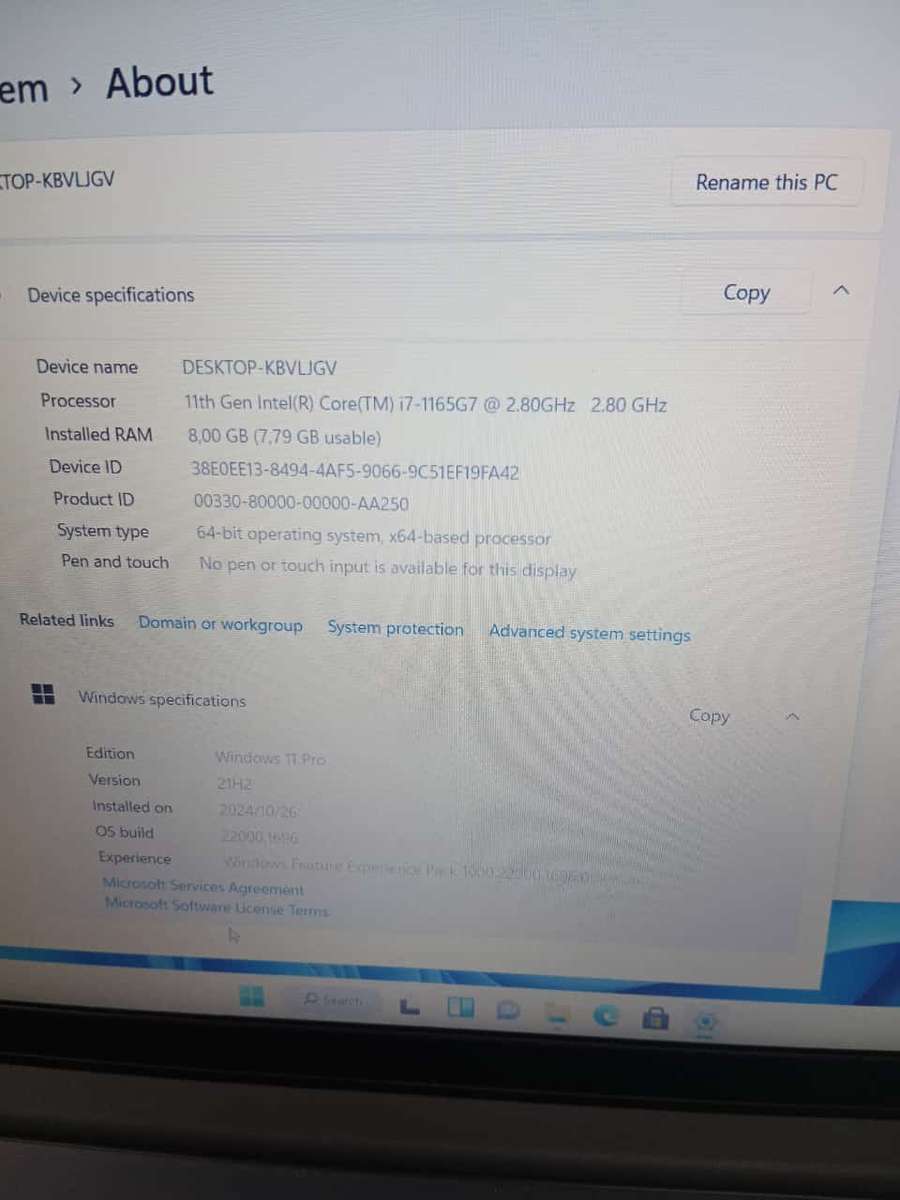 Lenovo Ideapad 3 - i7 11th gen - 8gb ram - 512gb ssd